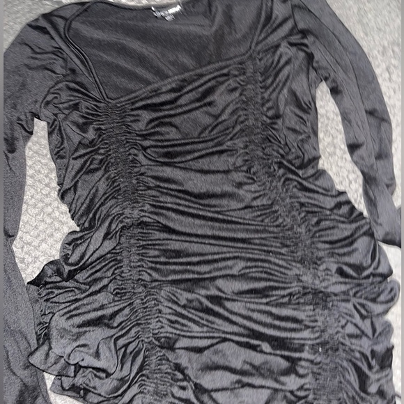 Black date night fit mini dress - medium size 🖤😍 - Picture 8 of 8